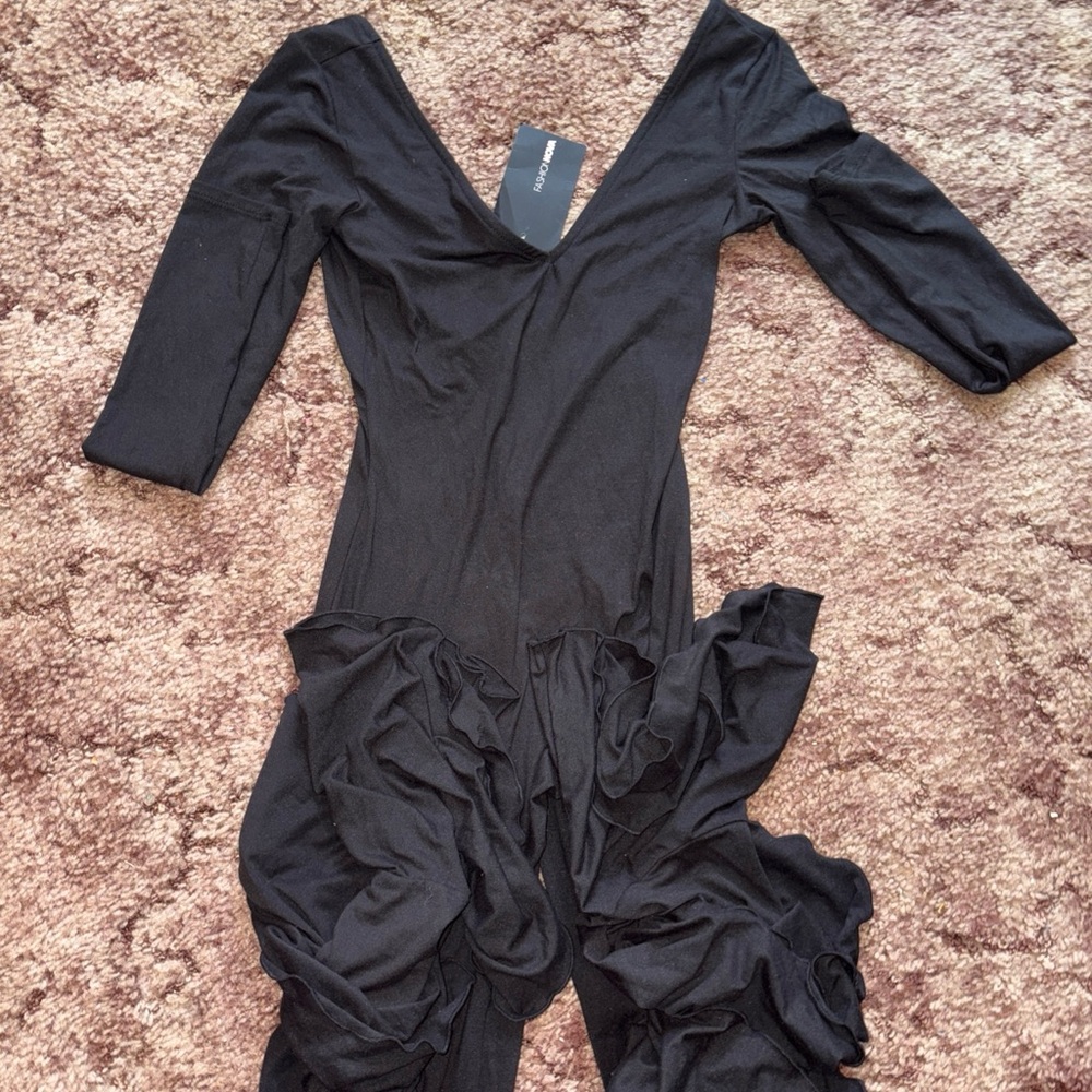 Fashion Nova Black V-Neck Dress